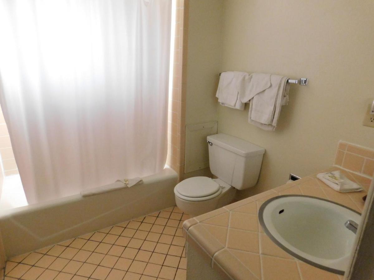 Royal Host Motel Лас-Крусес Экстерьер фото